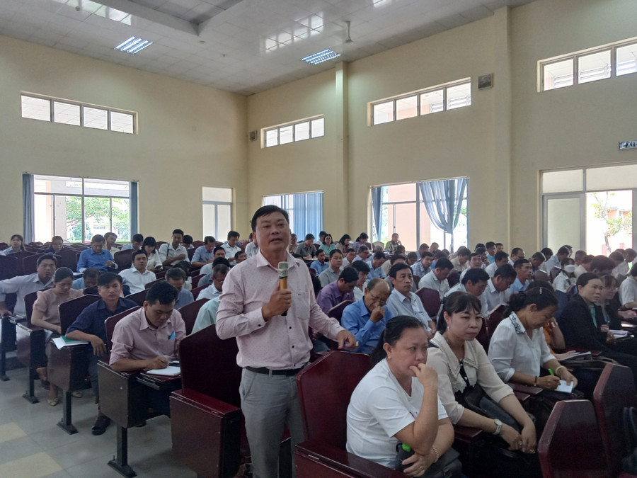 Đại biểu thảo luận chia sẻ tại hội thảo Đại biểu thảo luận chia sẻ tại hội thảo