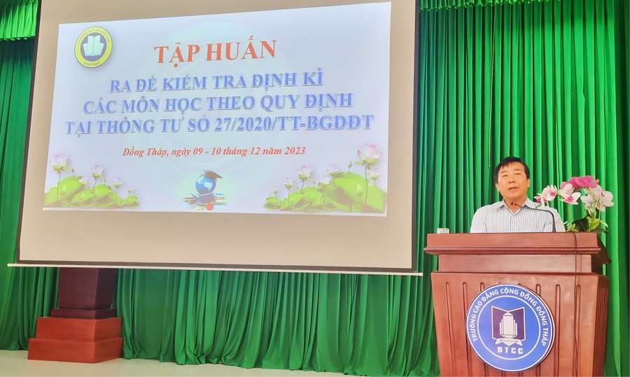 Ông Nguyễn Minh Tâm, Phó Giám đốc Sở GD&ĐT Đồng Tháp phát biểu tại hội nghị tập huấn Ông Nguyễn Minh Tâm, Phó Giám đốc Sở GD&ĐT Đồng Tháp phát biểu tại hội nghị tập huấn