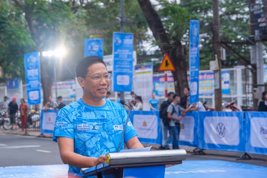 Ông Nguyễn Thực Hiện, Phó Chủ tịch UBND TP Cần Thơ phát biểu khai mạc sự kiện.