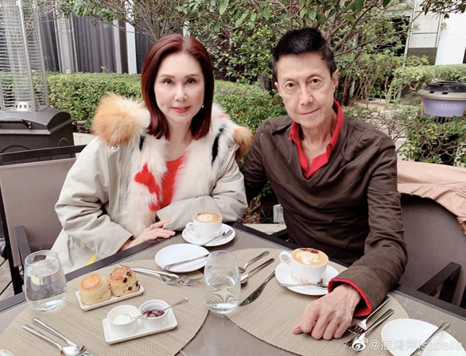 Vợ chồng Khấu Hồng Bình, Lương Đình Thương. Vợ chồng Khấu Hồng Bình, Lương Đình Thương.