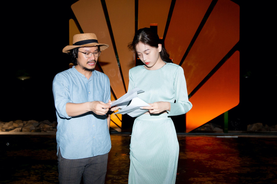 Buổi tổng duyệt diễn ra dưới sự chỉ đạo của Đạo diễn Hoàng Nhật Nam - Nhà sáng lập &quot;Vietnam Beauty Fashion Fest&quot;.