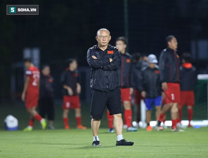 Áp lực phải giành được HCV SEA Games 2019 khiến HLV Park Hang-seo rất muốn có được sự phục vụ của Văn Hậu