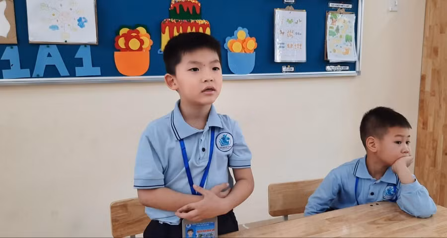 Theo hướng dẫn mới nhất, dự kiến mức thu học phí với học sinh phổ thông ở khu vực thành thị sẽ không quá 300 nghìn đồng/học sinh/tháng.