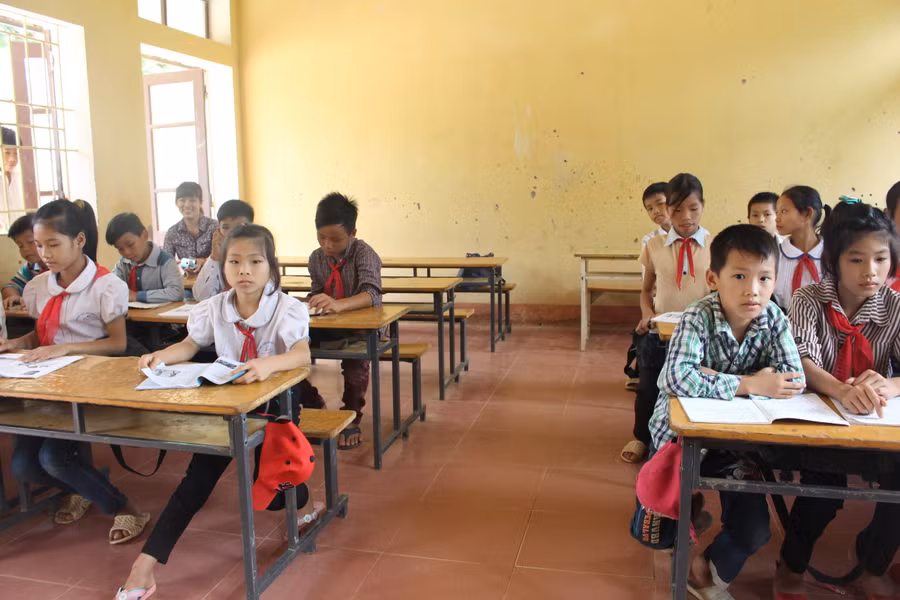 Học sinh trường THCS Lũng Cao, huyện miền núi Bá Thước, Thanh Hóa. Ảnh: Nguyễn Quỳnh 