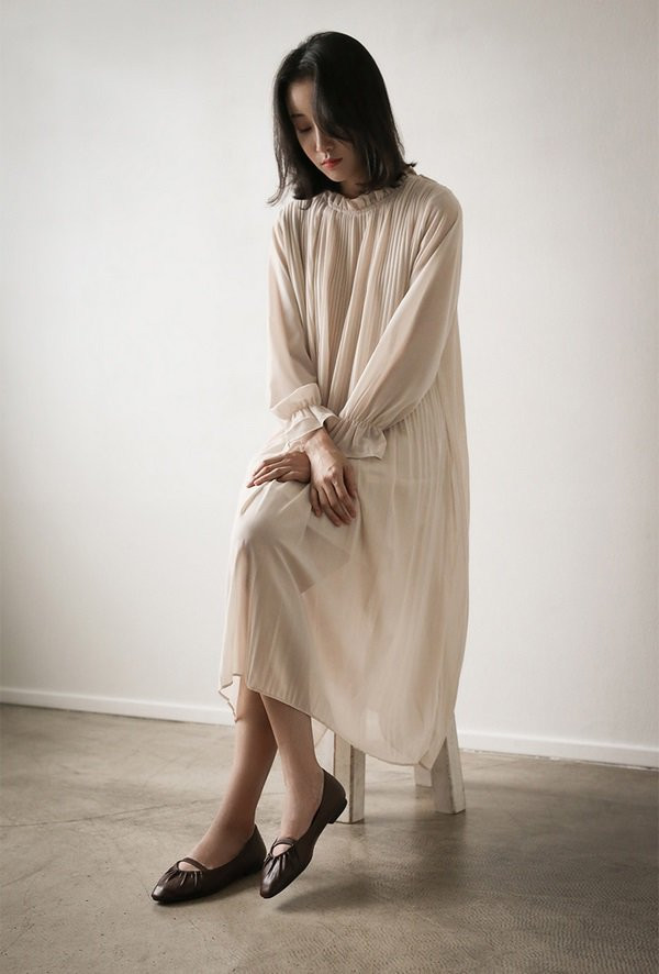 mua mua gio, day la 4 kieu giay dep giup chi em bao toan hinh anh chin chu di lam - 7