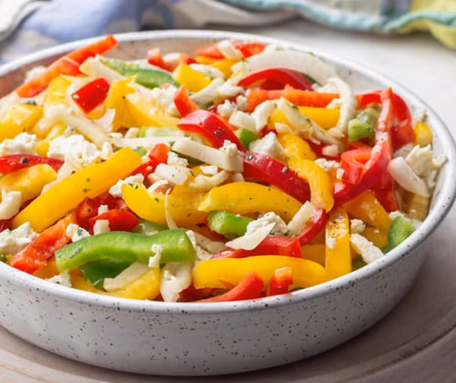 Bất kỳ màu ớt chuông nào cũng là sự bổ sung tuyệt vời cho chế độ ăn uống nhằm chống lại các gốc tự do và giảm căng thẳng oxy hóa. (Ảnh: ITN)