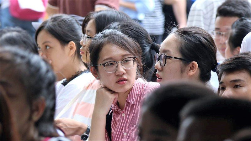 Nhiều trường ĐH tung ra các hình thức học bổng hấp dẫn để thu hút thí sinh. Ảnh: Thanh Hùng.