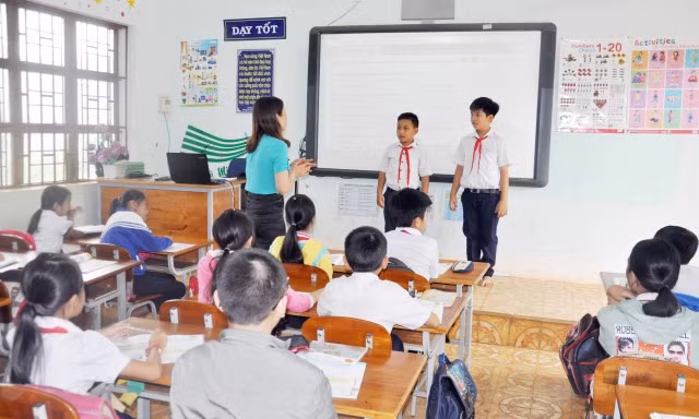 Công tác điều chuyển giáo viên phải được thực hiện hài hòa và được sự đồng thuận của tập thể