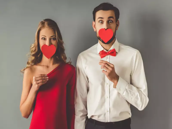 Trước khi tìm thấy một nửa đích thực ai cũng trải qua 5 kiểu tình yêu này