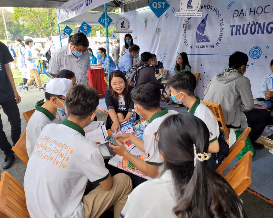 Ngày hội đã thu hút rất đông học sinh từ các tỉnh thành lân cận TPHCM về tham dự