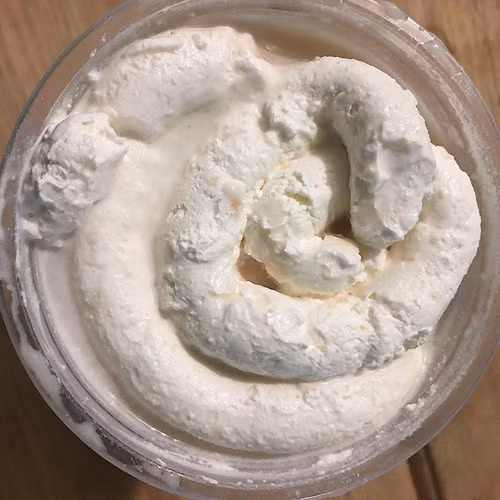 Nhìn cốc trà sữa thế này thì có nên uống hay không?