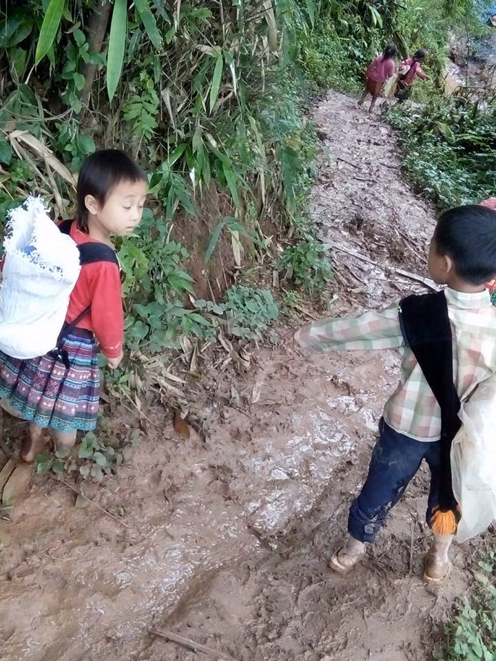 giáo viên vùng cao, cô giáo, học sinh, giáo dục tiểu học