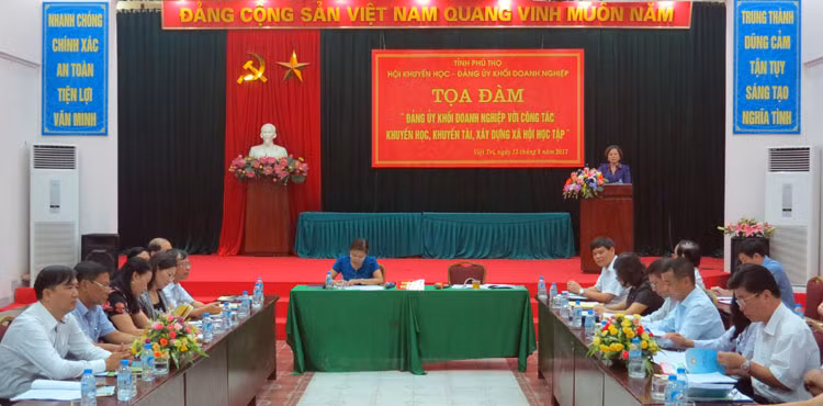 Tọa đàm “Đảng ủy Khối doanh nghiệp với công tác khuyến học, khuyến tài, xây dựng xã hội học tập”