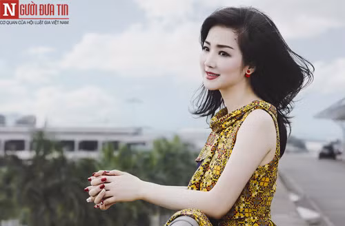 Lóa mắt da trắng sứ của Giáng My 