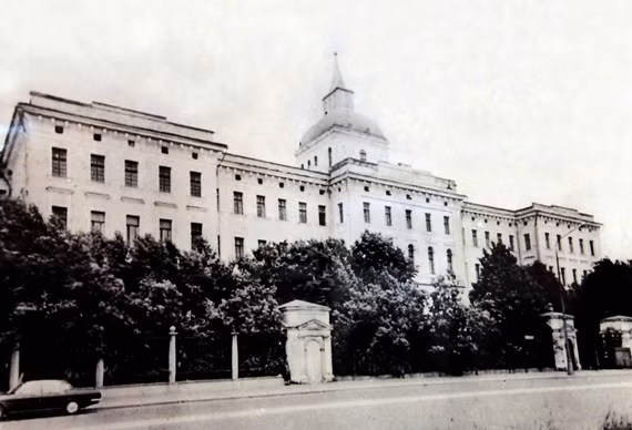 Viện Nghiên cứu các vấn đề dân tộc và thuộc địa, nơi Nguyễn Ái Quốc đã làm việc và học tập từ năm 1936 đến tháng 9/1938
