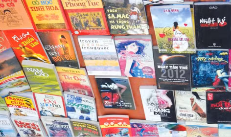 Văn học Việt:Gian nan đường tới hội nhập