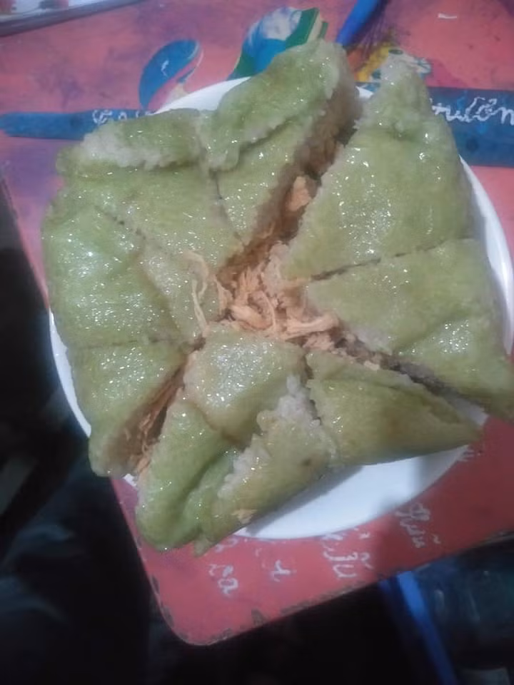 Gói bánh không xong, bóc bánh cũng hỏng!