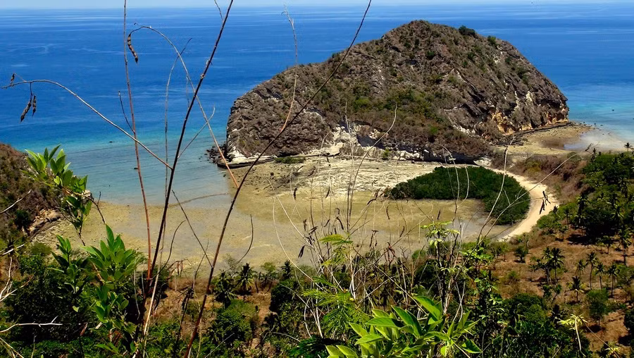 Nhiều vật thể rơi… từ vũ trụ