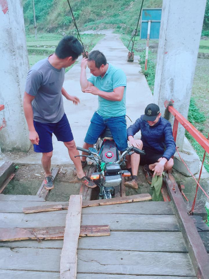 Tý nữa thì lọt khe