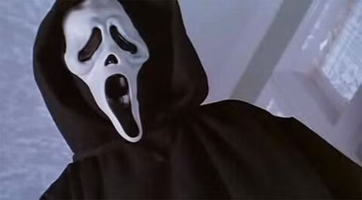 Ghostface trở thành biểu tượng của loạt phim Scream.