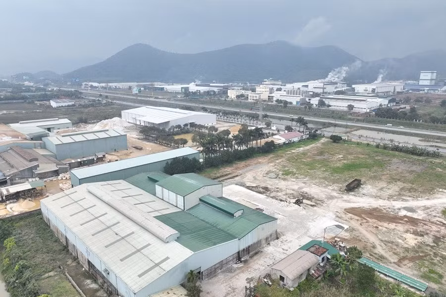 Một góc Khu Công nghiệp Nam Cấm, nơi sắp triển khai 2 dự án nhà ở xã hội.