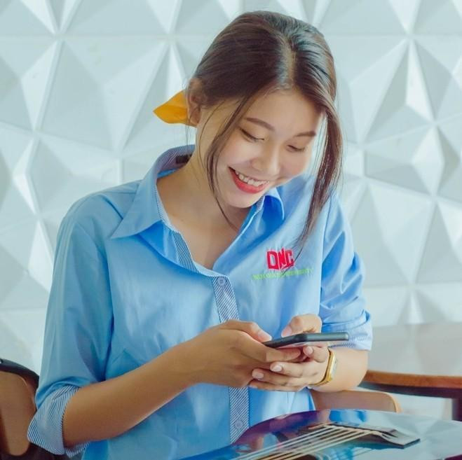 Đời thường giản dị nhưng vẫn xinh tươi. Đời thường giản dị nhưng vẫn xinh tươi.