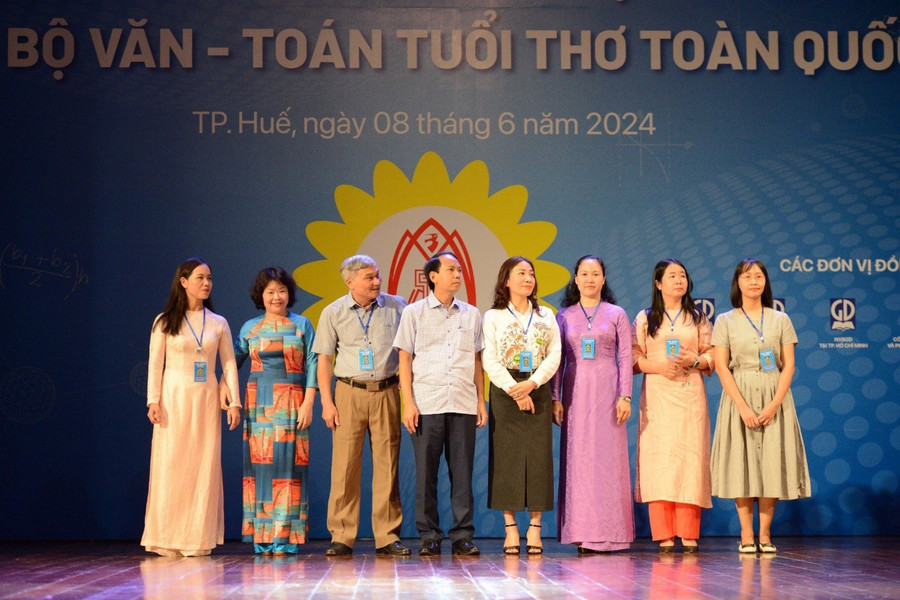 Hội đồng chuyên gia môn Tiếng Việt – Ngữ văn. Hội đồng chuyên gia môn Tiếng Việt – Ngữ văn.