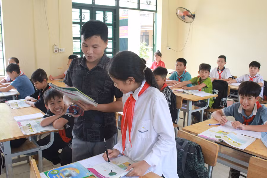 Cùng với các chương trình cho vay hộ nghèo, cho vay học sinh, sinh viên, nước sạch, vệ sinh môi trường..., hàng tỷ đồng vốn chương trình cho vay giải quyết việc làm đã góp phần quan trọng thực hiện thắng lợi các mục tiêu phát triển kinh tế- xã hội của địa phương.