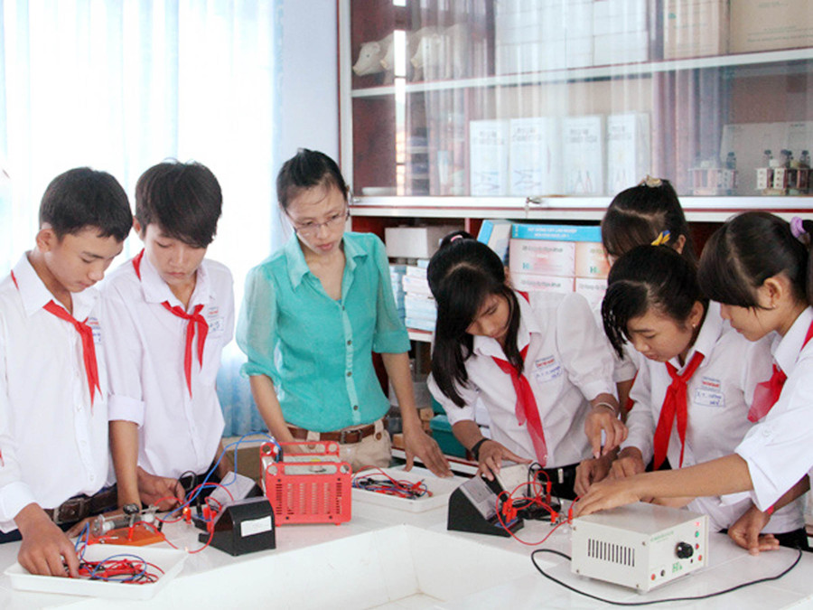 Các nhiệm vụ trọng tâm ngay từ đầu năm học đã được chỉ rõ để thầy và trò cùng nỗ lực thực hiện Các nhiệm vụ trọng tâm ngay từ đầu năm học đã được chỉ rõ để thầy và trò cùng nỗ lực thực hiện