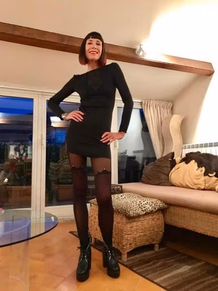 Bà sở hữu một cơ thể săn chắc, khỏe mạnh...