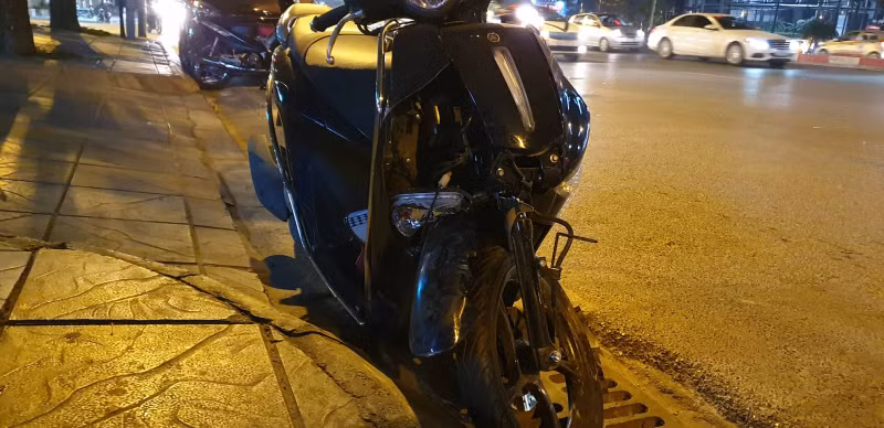 Xe máy của thai phụ vỡ hết phần đầu sau tai nạn 48413015_1167205650094400_2373637135245770752_n