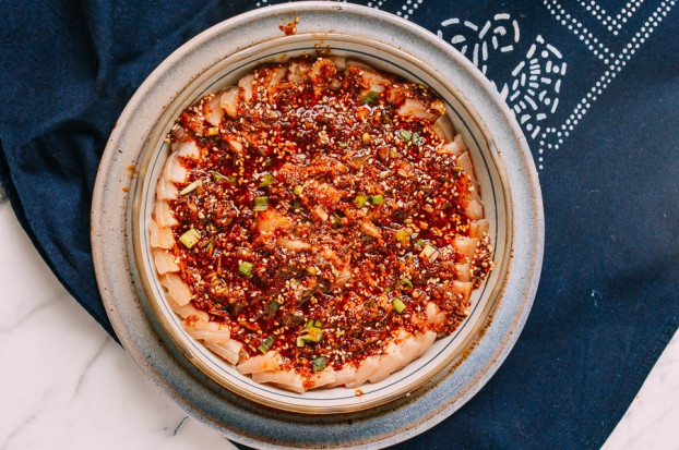 Mẹ chồng tấm tắc ngợi khen khi tôi luộc thịt heo theo công thức siêu đơn giản này 5