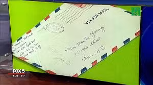 Bức thư tình lưu lạc 64 năm và cái kết kỳ diệu