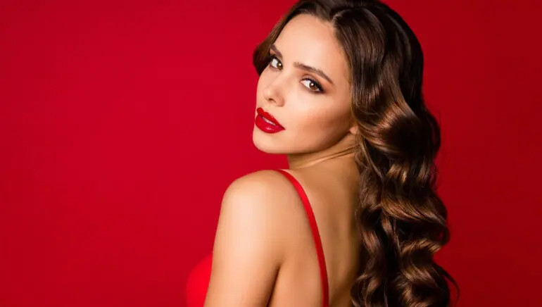 Nho khô giúp bạn có được làn da rạng rỡ và mái tóc dày. (Ảnh: ITN). Nho khô giúp bạn có được làn da rạng rỡ và mái tóc dày. (Ảnh: ITN).