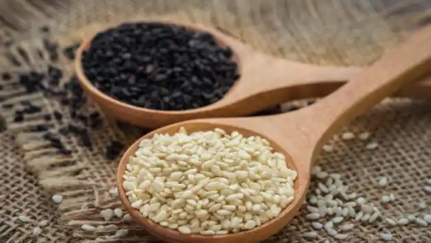 Hạt vừng giúp tóc bạn mọc dài và dày hơn. (Ảnh: ITN). Hạt vừng giúp tóc bạn mọc dài và dày hơn. (Ảnh: ITN).