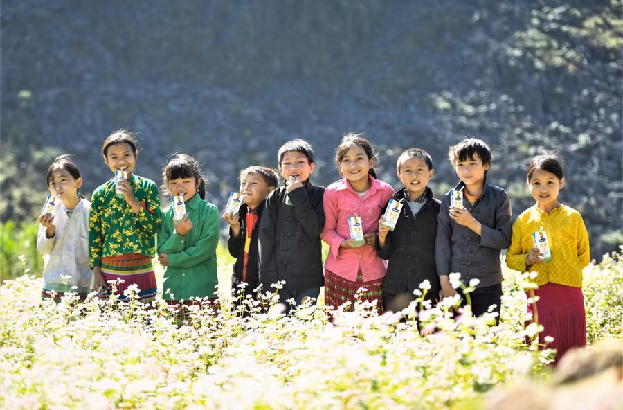 VINAMILK và 45 năm bền bỉ vì một thế hệ trẻ em Việt Nam khỏe mạnh