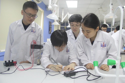 STEM: Sản phẩm là phương tiện, giúp học sinh có kiến thức, năng lực và kỹ năng Ảnh: T.G