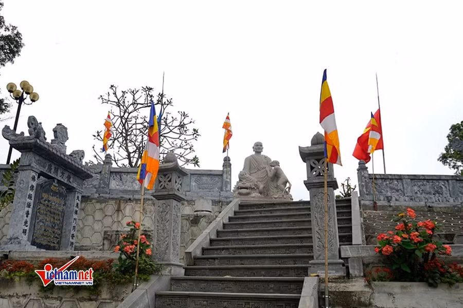 Ngôi chùa không hòm công đức, không đốt vàng mã ở Bắc Ninh