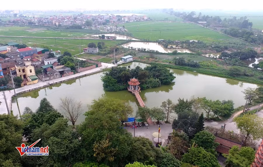 Ngôi chùa không hòm công đức, không đốt vàng mã ở Bắc Ninh