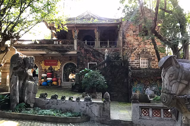 “Xẻ thịt” rừng Sóc Sơn: Mạnh tay với nhà nhỏ, nương tay với “biệt phủ”? - 2