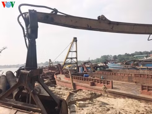 chu tich ha noi: viec khai thac cat hien nay muc do ngay cang nghiem trong hinh 1