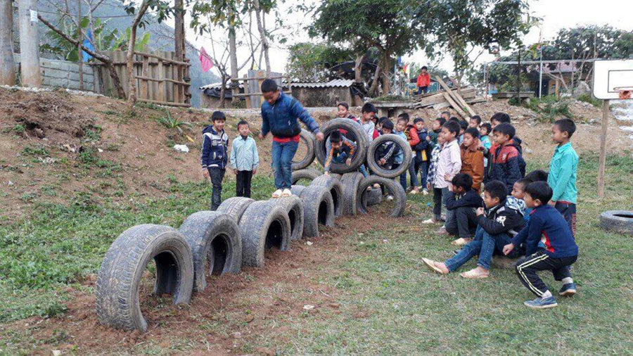 Tạo ra trường học hạnh phúc trong hoàn cảnh còn khó khăn. Ảnh: TG