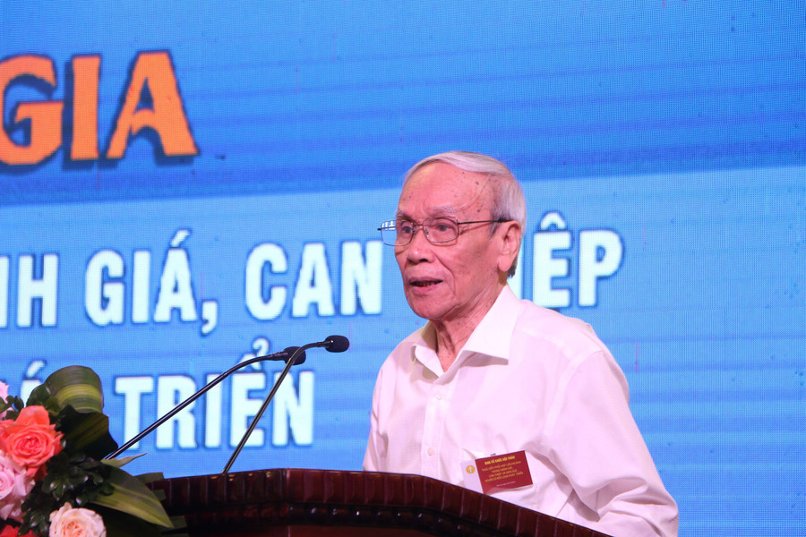 PGS.TS Trần Kiều - Chủ tịch Hội Khoa học Tâm lý - Giáo dục Việt Nam phát biểu khai mạc hội thảo. PGS.TS Trần Kiều - Chủ tịch Hội Khoa học Tâm lý - Giáo dục Việt Nam phát biểu khai mạc hội thảo.