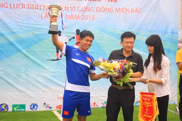 Chung kết giải bóng đá của những trái tim tình nguyện