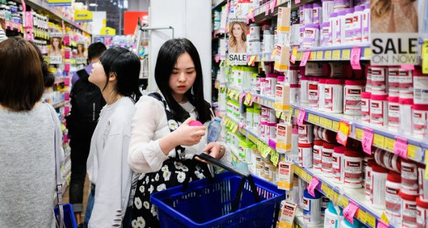 Du hoc sinh Viet kiem tien nho buon hang xach tay hinh anh 1