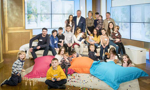 Đại gia đình Radford trong chương trình củaITV hồi tháng một. Ảnh:Rex Gia đình Raford trong chương trình củaITV hồi tháng một. Ảnh: Rex