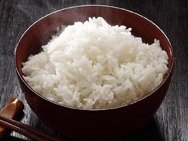 Điểm mặt những thực phẩm cực độc hại khi hâm nóng