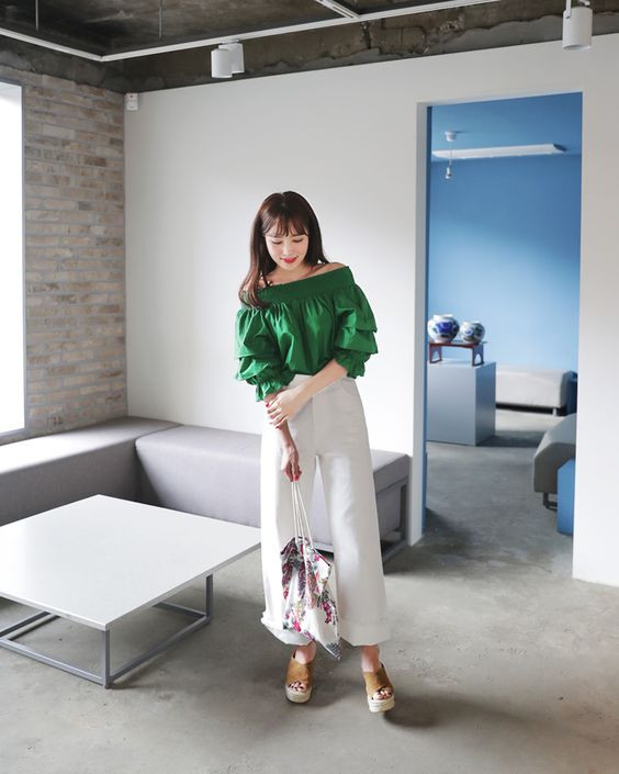 Bí quyết phối đồ với sắc xanh đẹp và chất như fashionista ảnh 5 phoi-do-sac-xanh-di-lam-nhung-ngay-cuoi-nam-70d525