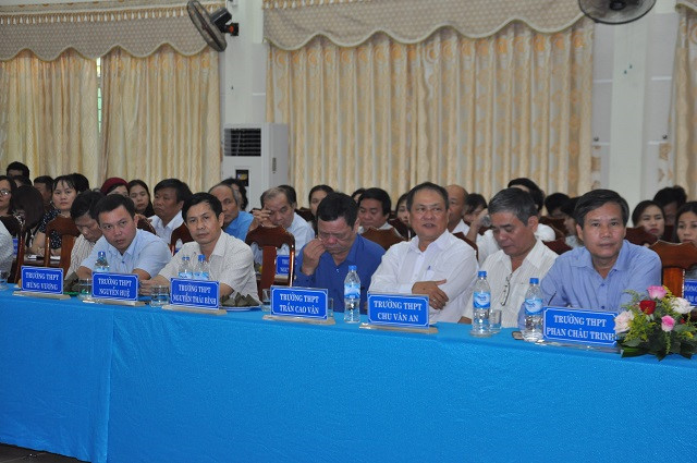 Nhiều vấn đề khó khăn của ngành GD&ĐT Quảng Nam được nêu ra tại buổi làm việc với Đoàn công tác Bộ GD&ĐT Nhiều vấn đề khó khăn của ngành GD&ĐT Quảng Nam được nêu ra tại buổi làm việc với Đoàn công tác Bộ GD&ĐT