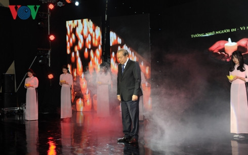 le tuong niem nan nhan tu vong do tngt: tuong nho nguoi di, vi nguoi o hinh 1